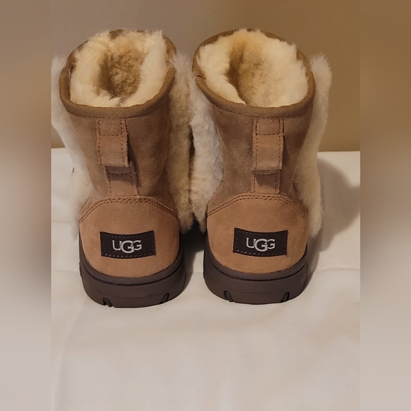 Ugg Sunburst Mini - Picture 3 of 5
